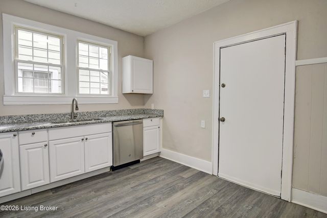 4212 Larkwood Ave, Louisville, KY 40212