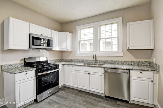 4212 Larkwood Ave, Louisville, KY 40212