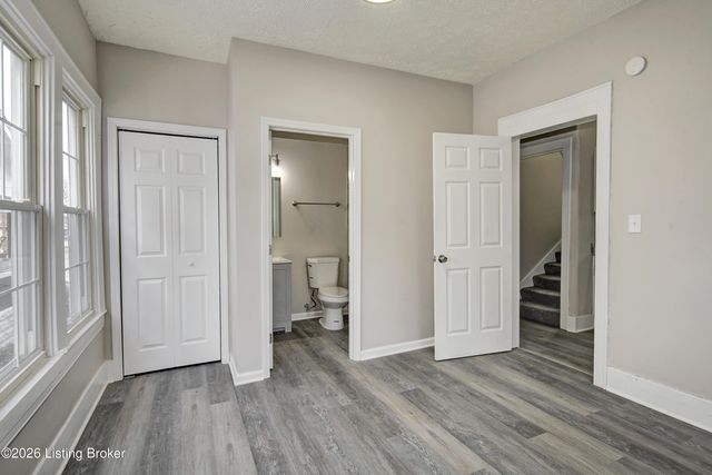 4212 Larkwood Ave, Louisville, KY 40212