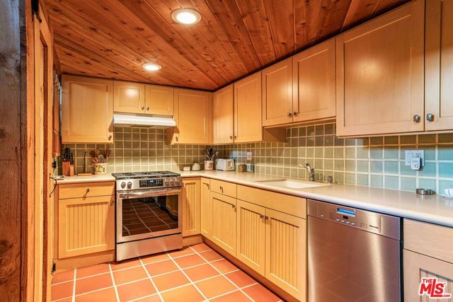 431 Lincoln Boulevard, Santa Monica, CA 90402