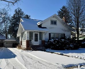 1907 Adams Boulevard, Saginaw, MI 48602