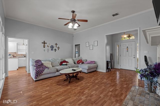 7822 Mary Ann Circle, Shreveport, LA 71107