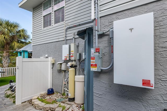 8447 DAMEN LANE, Port Richey, FL 34668