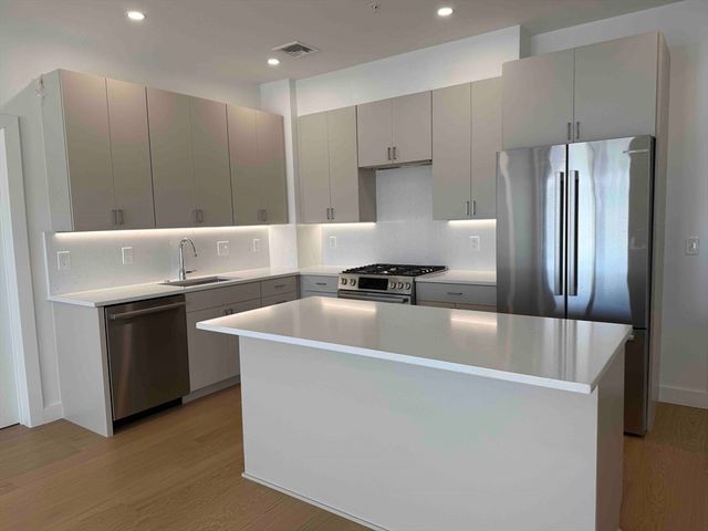 256 Dorchester Street 502, Boston, MA 02127