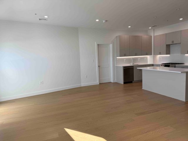 256 Dorchester Street 502, Boston, MA 02127