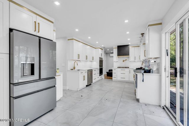 2261 Huckleberry Road, Manchester, NJ 08759