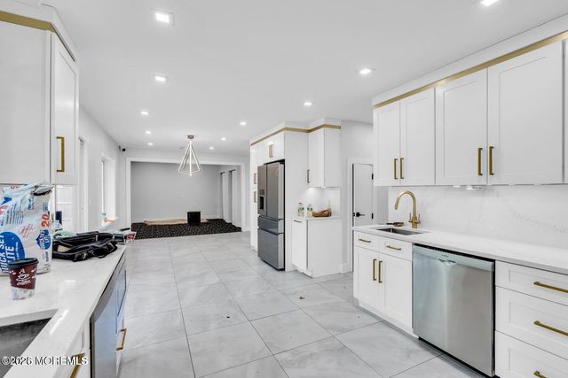 2261 Huckleberry Road, Manchester, NJ 08759
