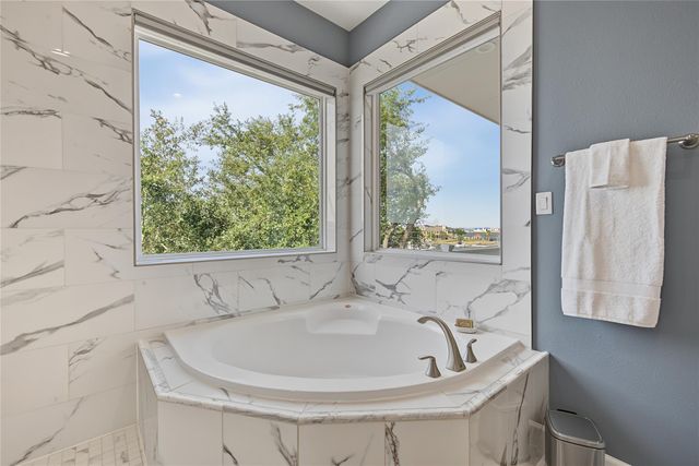2172 Marina Way, Kemah, TX 77565