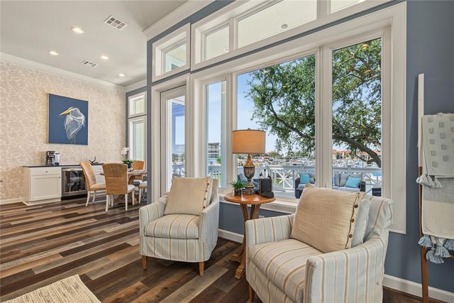 2172 Marina Way, Kemah, TX 77565