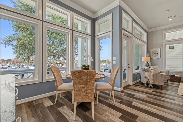 2172 Marina Way, Kemah, TX 77565