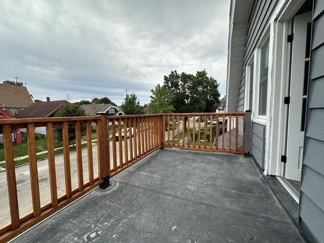 3715 N 22nd STREET, Milwaukee, WI 53206