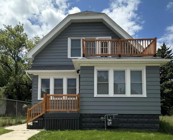 3715 N 22nd STREET, Milwaukee, WI 53206