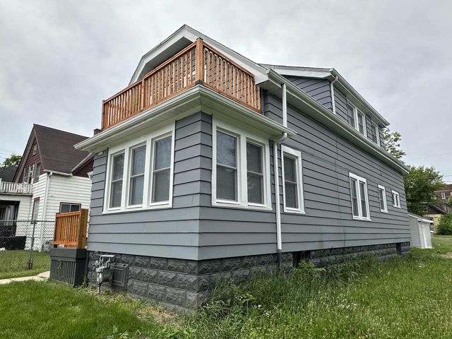 3715 N 22nd STREET, Milwaukee, WI 53206