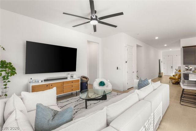 137 Juliette Pointe Lane, Henderson, NV 89011