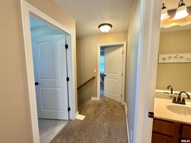 1400 JADENS Way, Washington, IL 61571