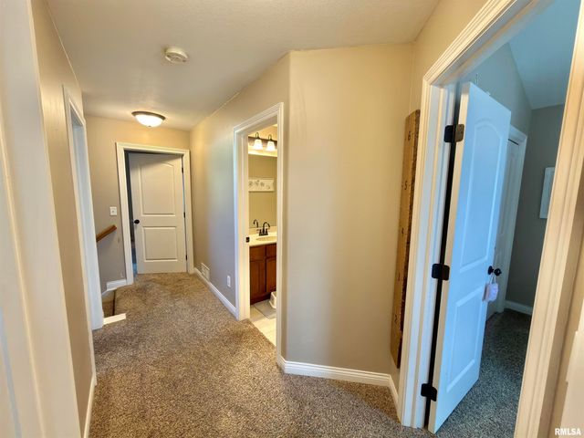 1400 JADENS Way, Washington, IL 61571