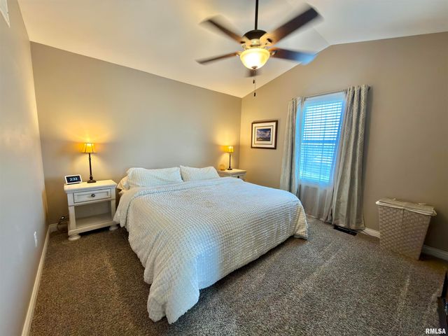 1400 JADENS Way, Washington, IL 61571