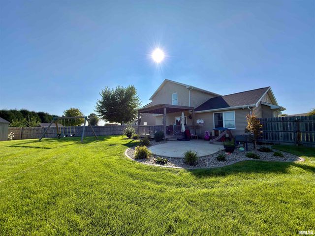 1400 JADENS Way, Washington, IL 61571