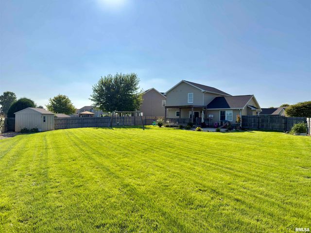 1400 JADENS Way, Washington, IL 61571
