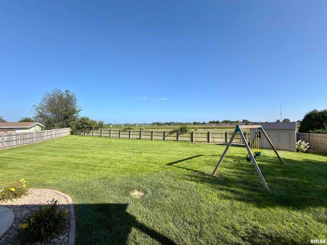 1400 JADENS Way, Washington, IL 61571