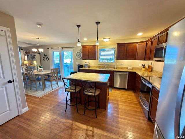 1400 JADENS Way, Washington, IL 61571