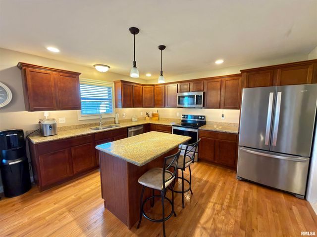 1400 JADENS Way, Washington, IL 61571