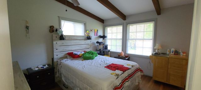 21 Cedar Road, North Hampton, NH 03862