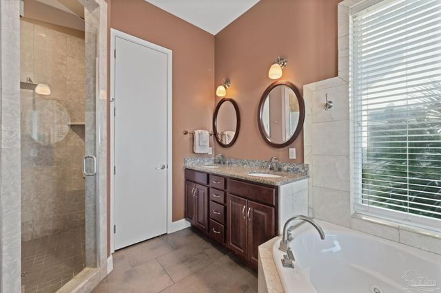 110 Ariola Dr, Pensacola Beach, FL 32561