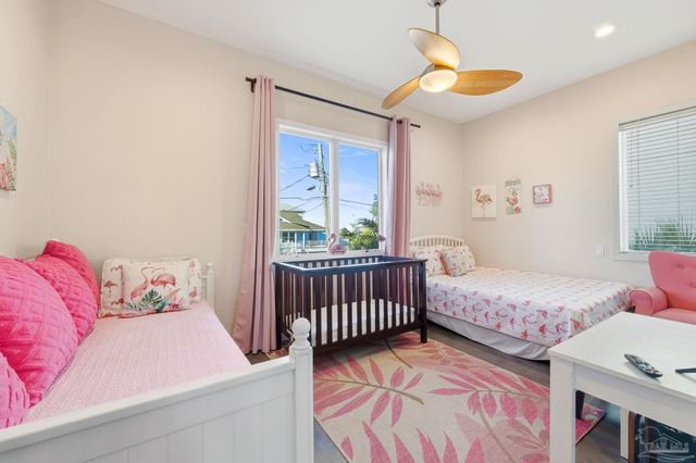 110 Ariola Dr, Pensacola Beach, FL 32561