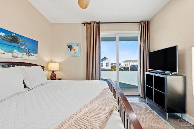 110 Ariola Dr, Pensacola Beach, FL 32561