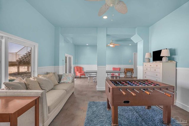 110 Ariola Dr, Pensacola Beach, FL 32561