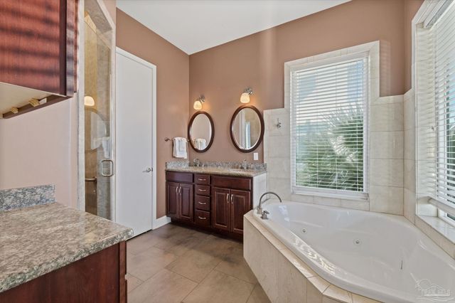 110 Ariola Dr, Pensacola Beach, FL 32561