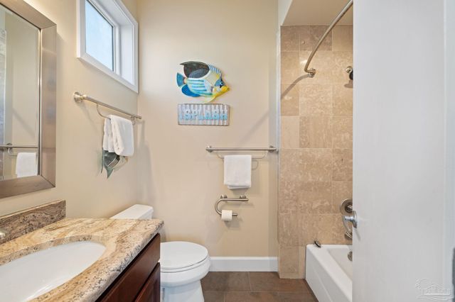 110 Ariola Dr, Pensacola Beach, FL 32561