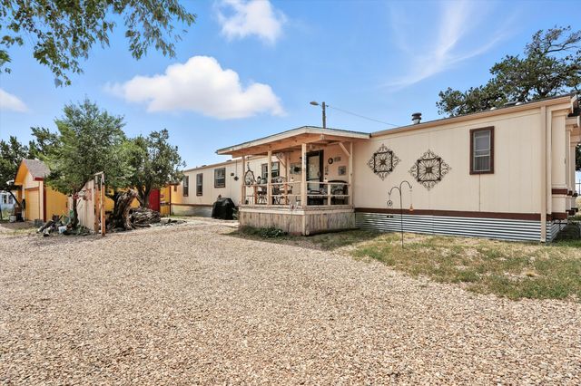 906 W 3rd Street, Mountainair, NM 87036