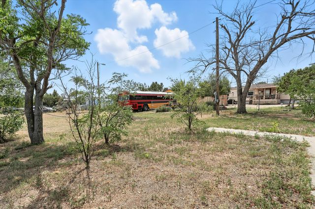 906 W 3rd Street, Mountainair, NM 87036