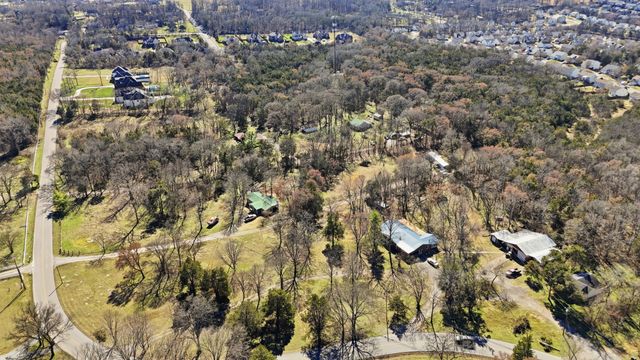 1076 Chandler Rd, Mount Juliet, TN 37122