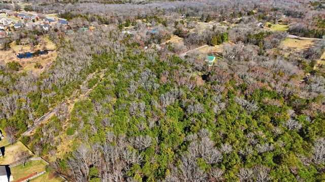 1076 Chandler Rd, Mount Juliet, TN 37122