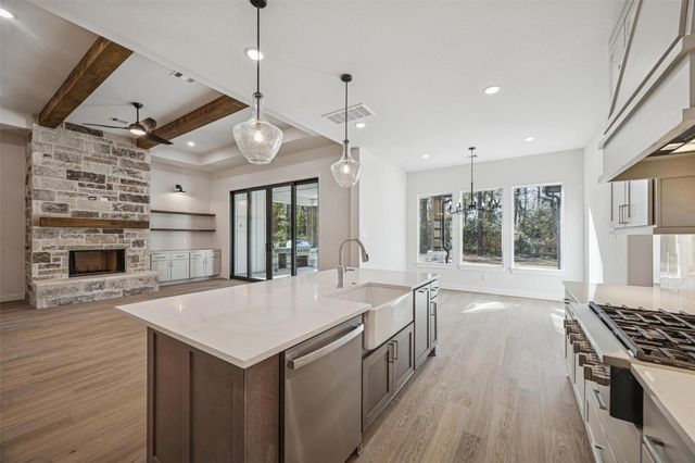 9332 Cedar Bend, Plantersville, TX 77363