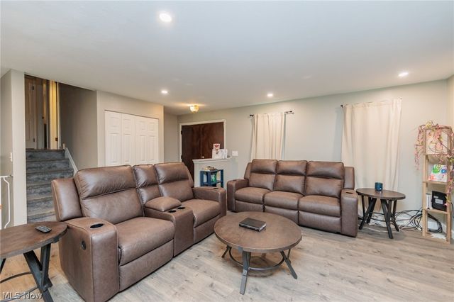 6065 Avon Belden Road, North Ridgeville, OH 44039