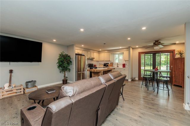 6065 Avon Belden Road, North Ridgeville, OH 44039