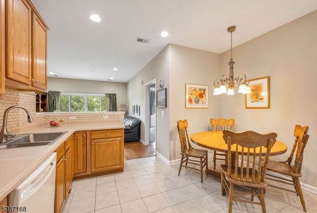 5201 Warrens Way, Wanaque Boro, NJ 07465