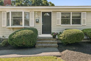 12 Rita Rd, Peabody, MA 01960