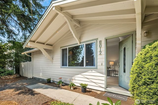 8012 NE 128th Street, Kirkland, WA 98034