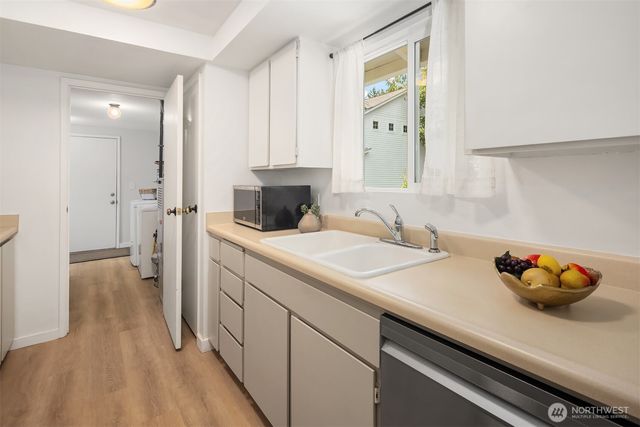 8012 NE 128th Street, Kirkland, WA 98034