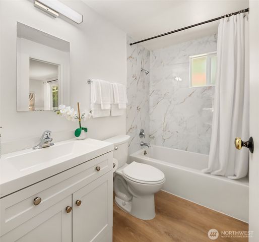 8012 NE 128th Street, Kirkland, WA 98034
