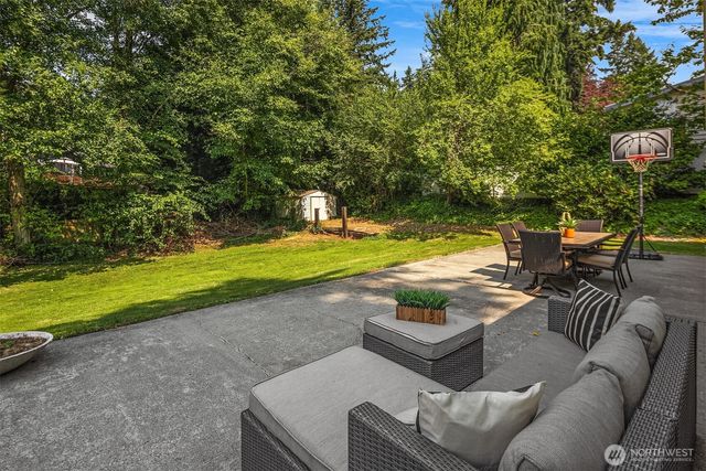 8012 NE 128th Street, Kirkland, WA 98034