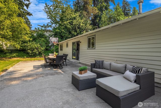 8012 NE 128th Street, Kirkland, WA 98034