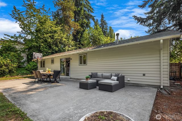 8012 NE 128th Street, Kirkland, WA 98034