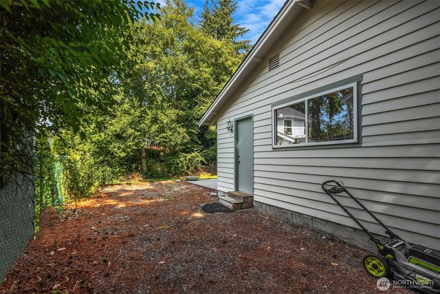 8012 NE 128th Street, Kirkland, WA 98034