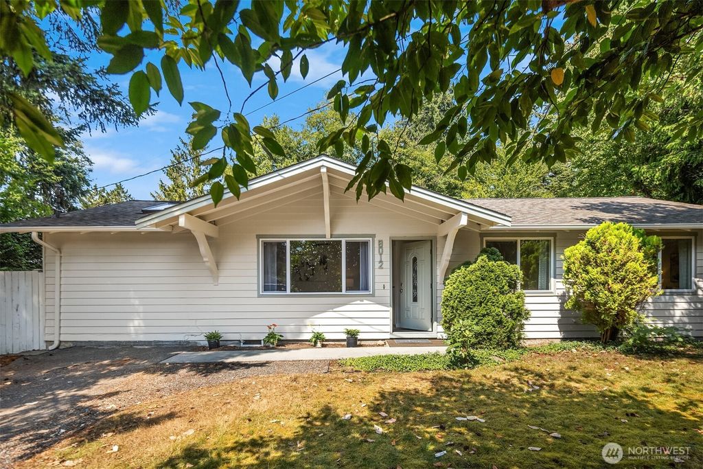 8012 NE 128th Street, Kirkland, WA 98034